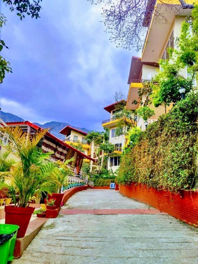 เวทา5 อยุรเวทา แอนด์โยคะ รีทรีต Hotel ริชิเคช ภายนอก รูปภาพ
